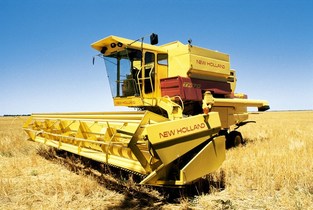 New Holland TR70